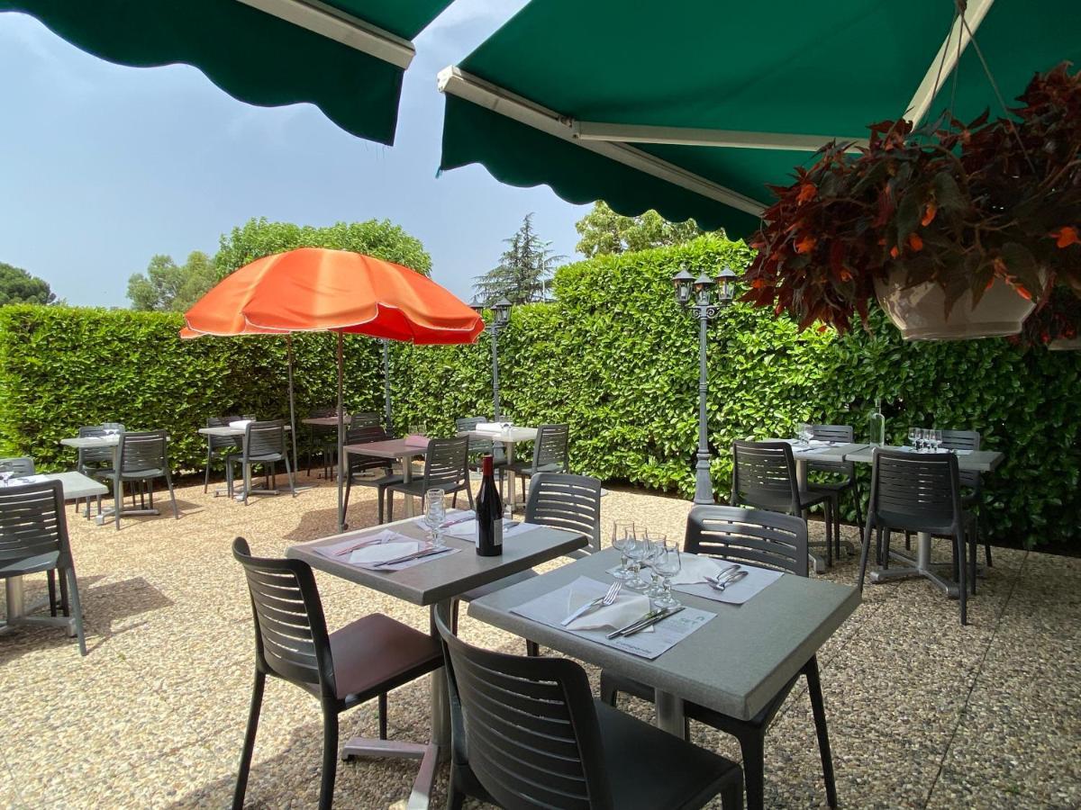 Hotel Campanile Valence Sud Exterior foto