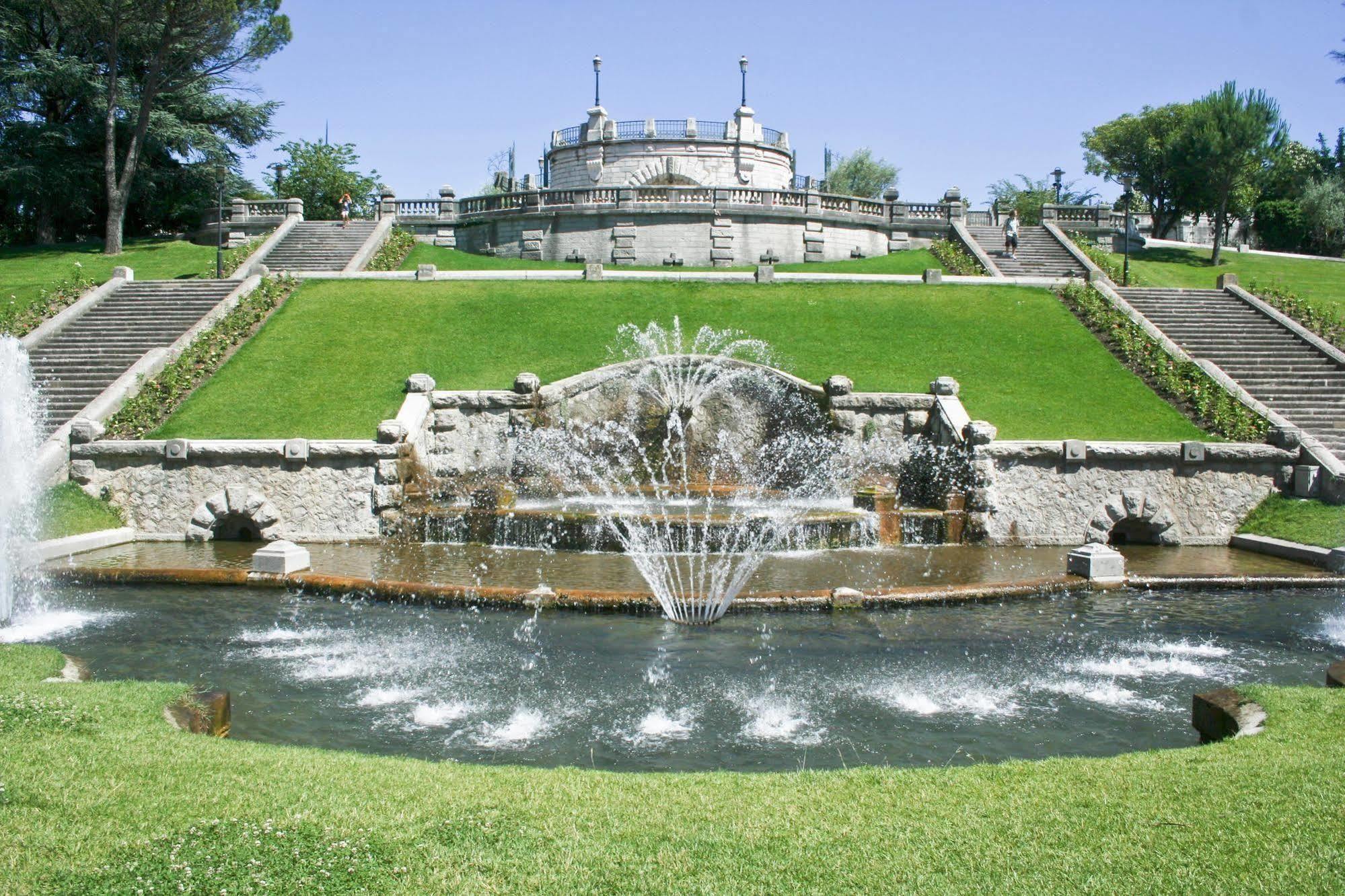 Hotel Campanile Valence Sud Exterior foto